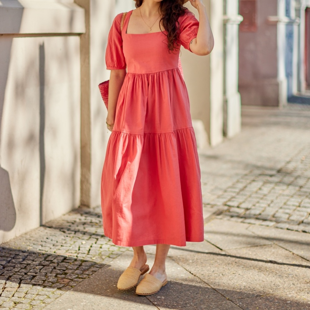 Uniqlo NWOT Coral Midi Dress with Pockets
